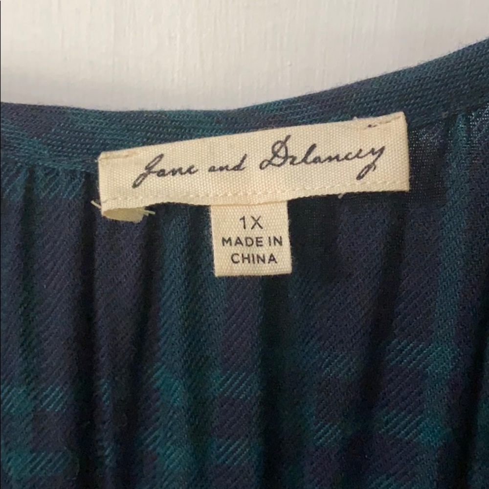 Plaid top - Picture 4 of 4